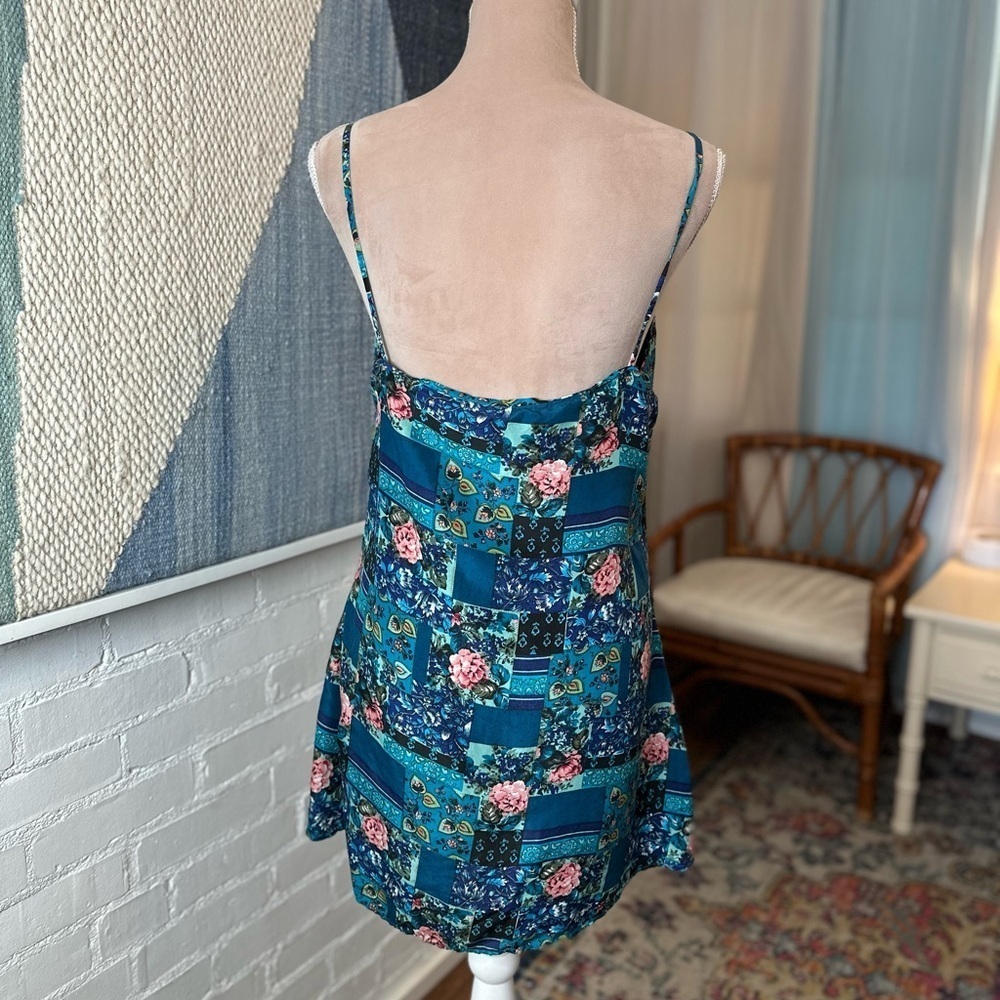 Robert Stock Limited 100% Silk Rose and Bandana Patterned Dress - Picture 8 of 9